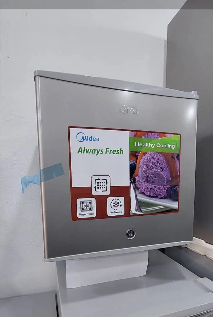 Réfrigérateur Midea 1 porte 45 Litres HS65L