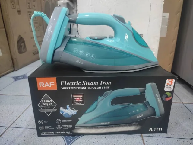Fer à Vapeur Électrique – RAF R.1111  2200W Semelle En Céramique